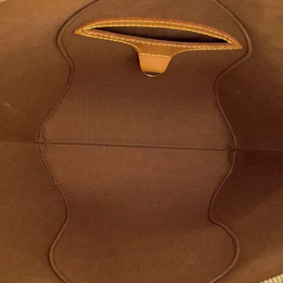 Louis Vuitton Ellipse Monogram PM Hand Bag with Dust bag & lock & key - Picture 13 of 14